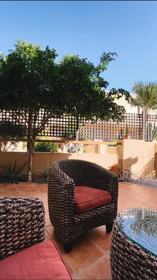 Bungalow with 2 bedrooms, Playa la Tejita El Medano  Bagian luar foto